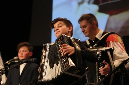 KONCERT ANSAMBLA JELEN 27 FOTO LJUBO VUKELIČ
